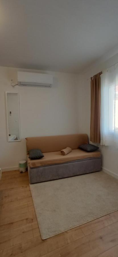 Holiday Home Peran Гребастика Экстерьер фото