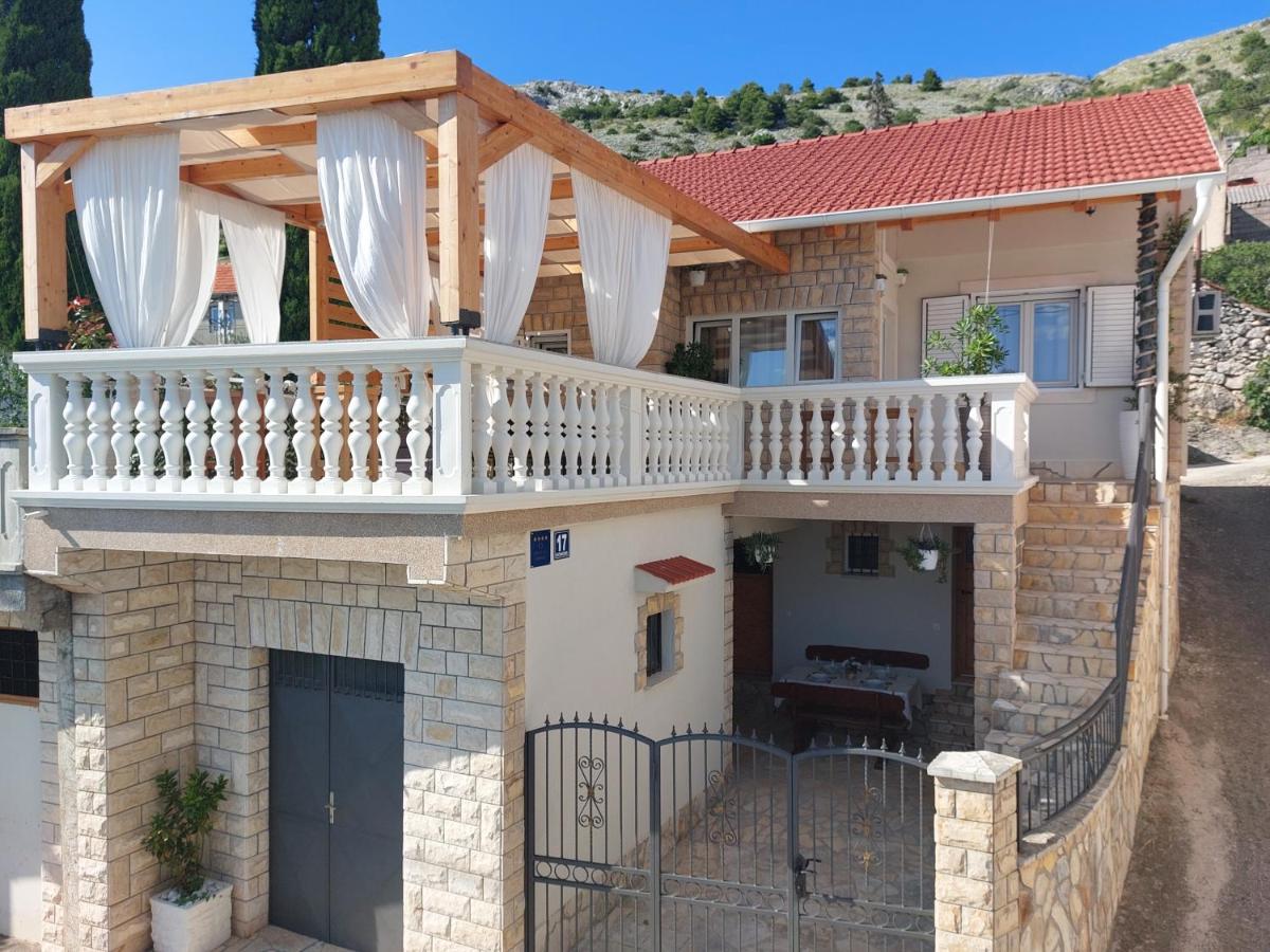 Holiday Home Peran Гребастика Экстерьер фото